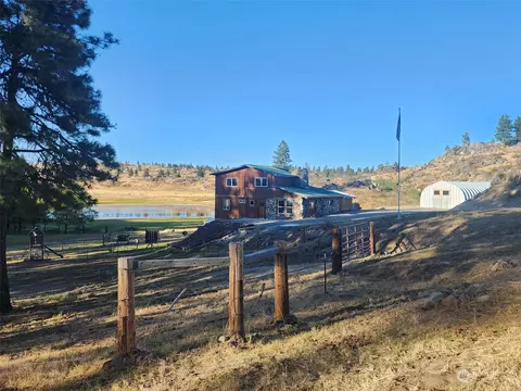 223 F Cameron Lake Loop Rd, Okanogan, WA 98840