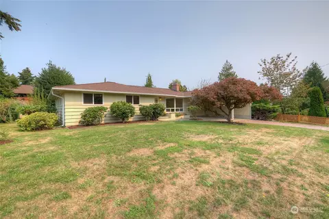 2320 N 188th St, Shoreline, WA 98133
