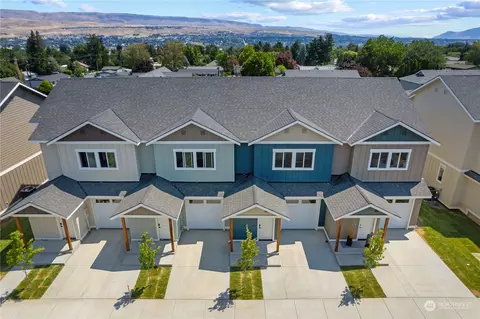 1030 Finch Ln #C1, Wenatchee, WA 98801