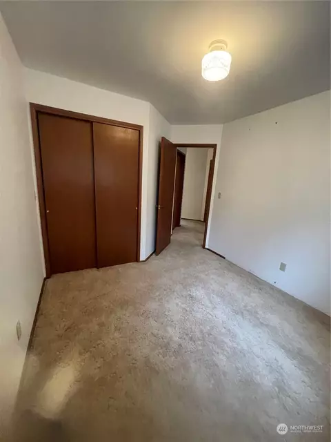 Bedroom - 74 Strozyk Rd, Raymond, WA 98577 photo 5 of 5