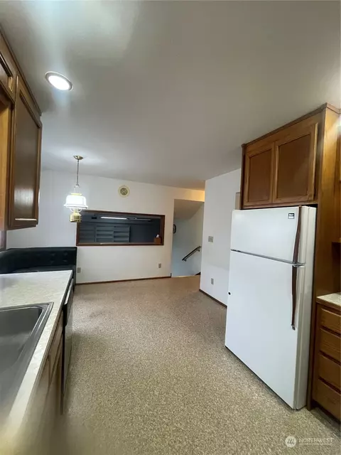 Kitchen - 74 Strozyk Rd, Raymond, WA 98577 photo 3 of 3
