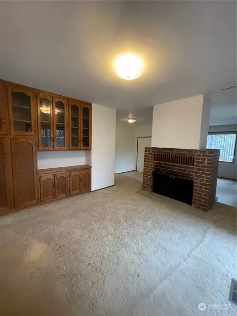 Living - 74 Strozyk Rd, Raymond, WA 98577 photo 3 of 4