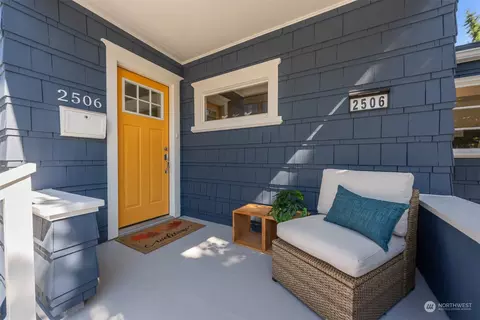 2506 Walnut Ave SW, Seattle, WA 98116