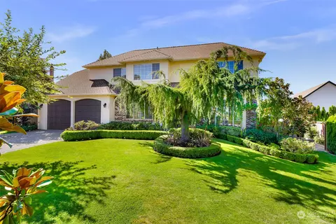 6045 113th Pl SE, Bellevue, WA 98006