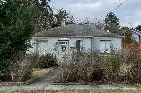 12227 Dayton Ave N, Seattle, WA 98133