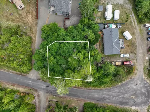 20100 Crane Pl, Ocean Park, WA 98640