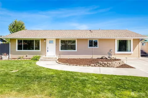 14 NE K St, Ephrata, WA 98823