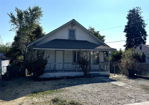 837 S Chelan Ave, Wenatchee, WA 98801