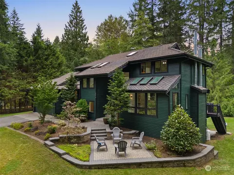 10418 210th St SE, Snohomish, WA 98296