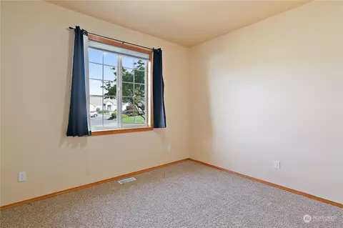 Bedroom - 15118 147th Ave E, Orting, WA 98360 photo 3 of 3
