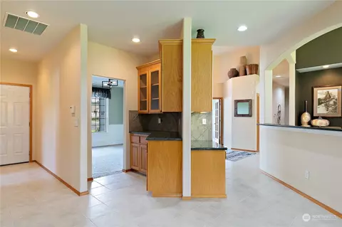Entry Way - 15118 147th Ave E, Orting, WA 98360 photo 2 of 2