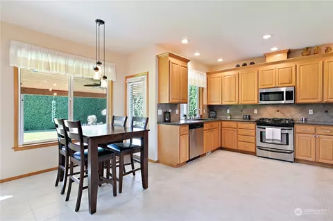 Kitchen - 15118 147th Ave E, Orting, WA 98360 photo 1 of 4