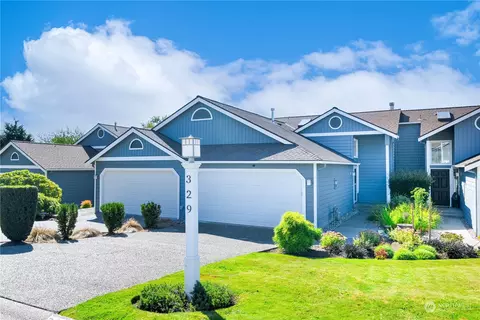 329 122nd Pl NE, Bellevue, WA 98005