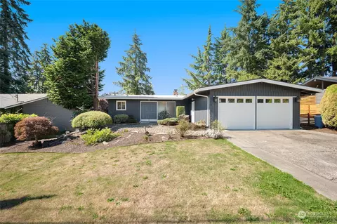 113 152nd Pl SE, Bellevue, WA 98007
