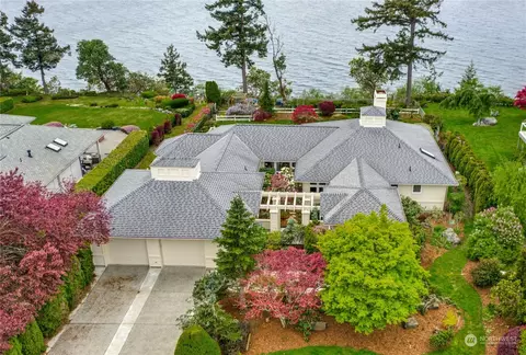 886 Sands Ln, Camano Island, WA 98282