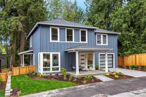 11516 NE 53rd St, Kirkland, WA 98033