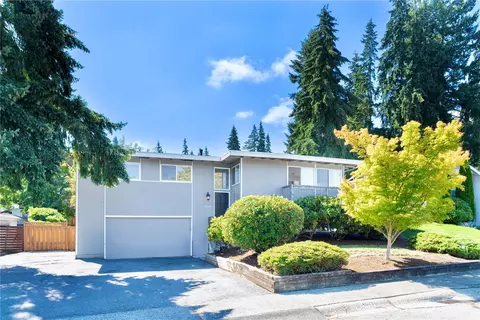 14029 NE 73rd St, Redmond, WA 98052