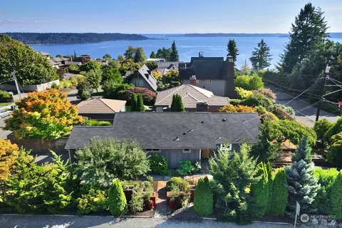 10604 Marine View Dr SW, Seattle, WA 98146