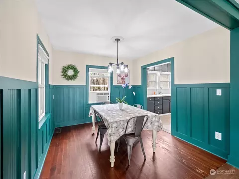 Dining - 1923 Pioneer St, Enumclaw, WA 98022 photo 1 of 2