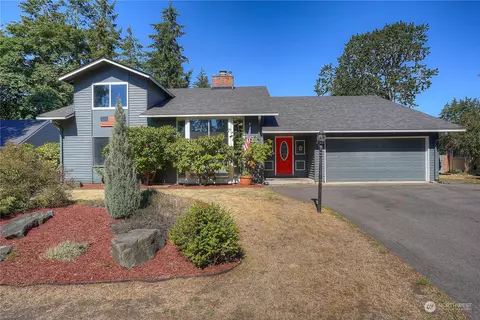 7010 Topaz Dr SW, Lakewood, WA 98498