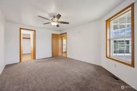 Bedroom - 101 Mcmahon Ln SW, Orting, WA 98360 photo 3 of 3