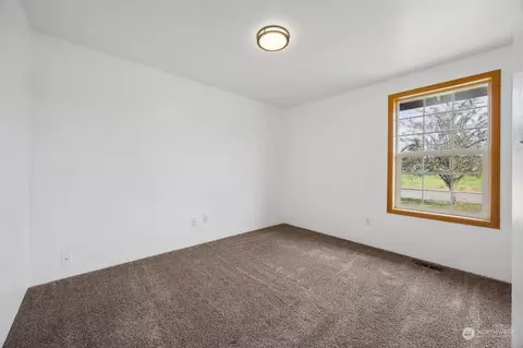 Bedroom - 101 Mcmahon Ln SW, Orting, WA 98360 photo 2 of 3