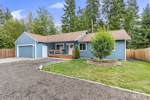 1621 E Trails End Dr, Belfair, WA 98528
