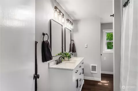 923 Tipsoo Loop N, Rainier, WA 98576 photo 18