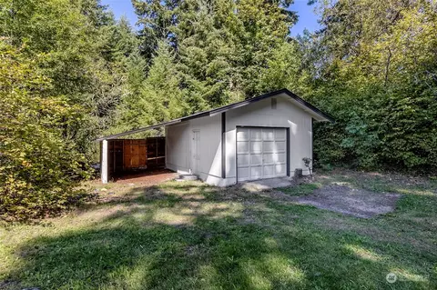 923 Tipsoo Loop N, Rainier, WA 98576 photo 30