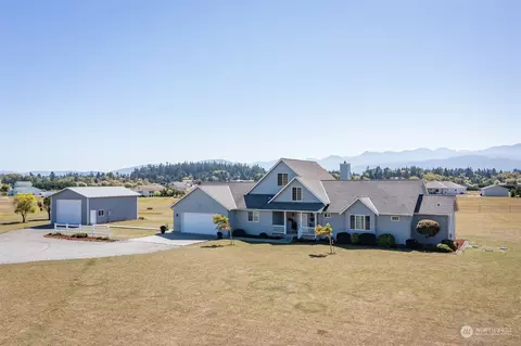 372 Lotzgesell Rd, Sequim, WA 98382