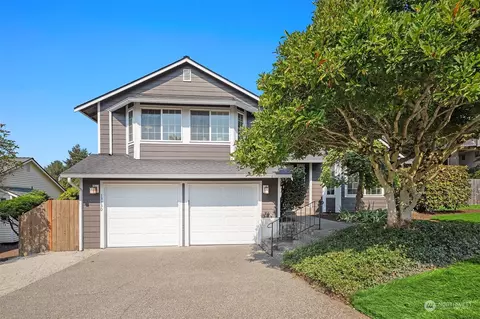 13730 SE 200th St, Kent, WA 98042