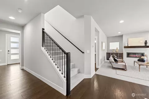 Entry Way - 21314 43rd Dr SE, Bothell, WA 98021 photo 1 of 2