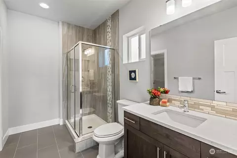 Bath - 21314 43rd Dr SE, Bothell, WA 98021 photo 1 of 6