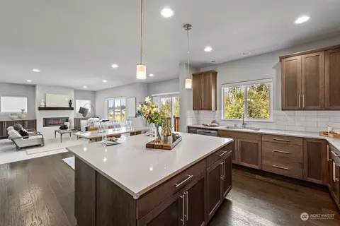 Kitchen - 21314 43rd Dr SE, Bothell, WA 98021 photo 4 of 4