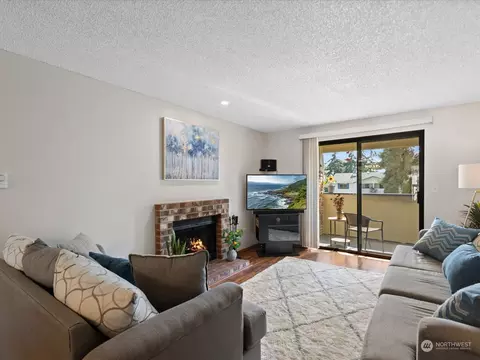 12906 8th Ave W #D302, Everett, WA 98204