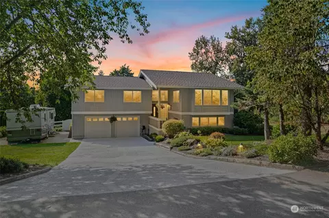 13636 SE 7th St, Bellevue, WA 98005
