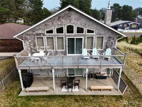 16415 M St, Long Beach, WA 98631