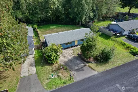 7522 Lakeside St SW, Olympia, WA 98512