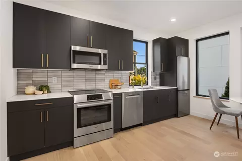 3607 32nd Ave W #B, Seattle, WA 98199 photo 7
