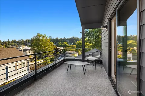 3607 32nd Ave W #B, Seattle, WA 98199 photo 16