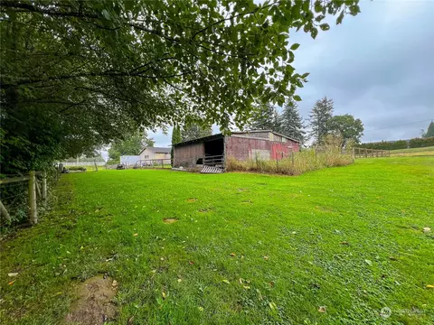 Exterior - 1015 Ten Mile, Everson, WA 98247 photo 4 of 12