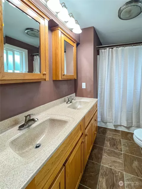 Bath - 1015 Ten Mile, Everson, WA 98247 photo 2 of 3