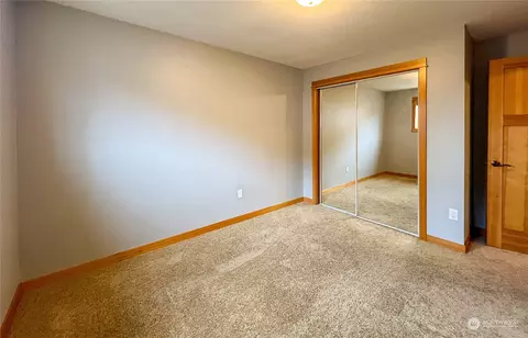 Bedroom - 1015 Ten Mile, Everson, WA 98247 photo 2 of 4