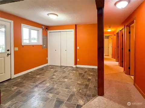 Entry Way - 1015 Ten Mile, Everson, WA 98247 photo 1 of 1