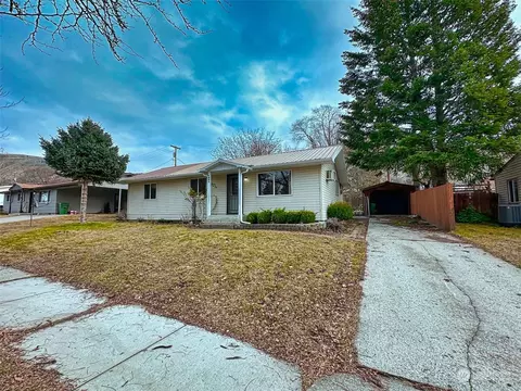 1003 Camas St, Coulee Dam, WA 99116