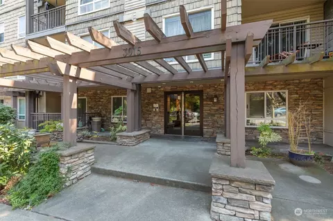3015 SW Avalon Way #307, Seattle, WA 98126