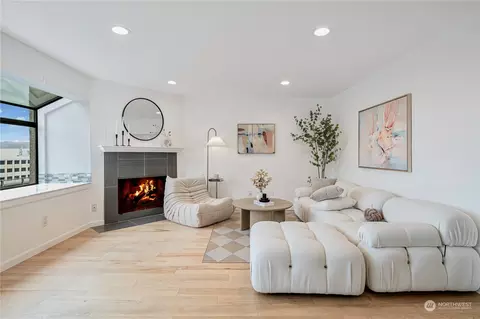 150 Melrose Ave E #202, Seattle, WA 98102