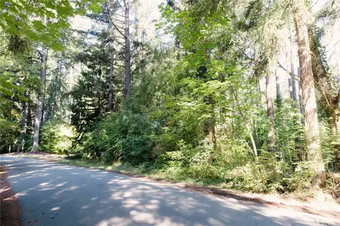 17509 Loop Ln SE, Yelm, WA 98597