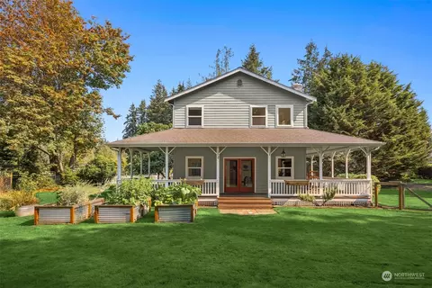 27237 Ohio Ave NE, Kingston, WA 98346