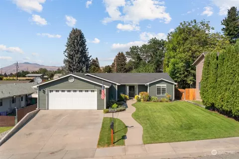 621 NE 12th St, East Wenatchee, WA 98802